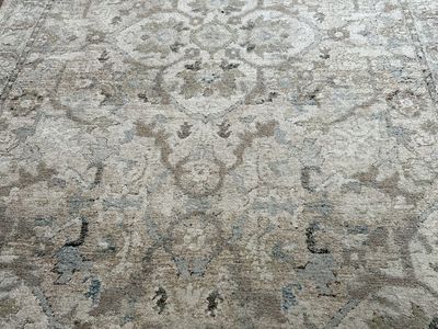 5’x8’ Area Rug - Neutral Medallion Pattern, Good Condition