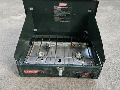 Nice Coleman 2 Burner Camp Propane Stove Green