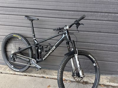 Large Norco Fluid Carbon- Rockshox Ultimate - AXS Build