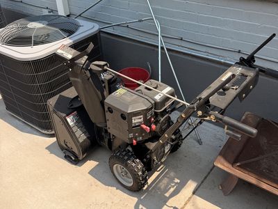 Snow Blower - Sno-Tek StormForce 9.50 LCT Xtreme 24" Clearing Width Gas