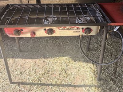 Big Gas Grill 3 burner camp chief