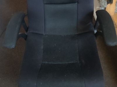 Free gaming chair with sound system