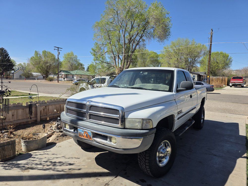 2001 Dodge Ram 2500 SLT