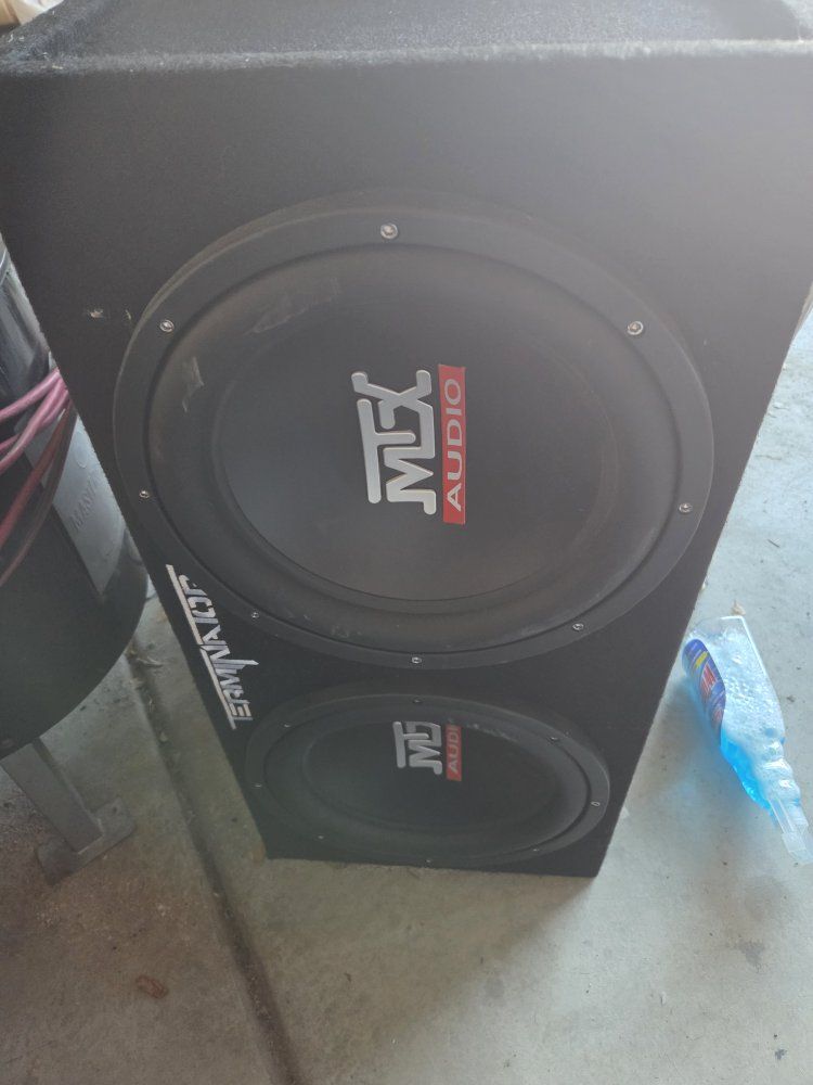 MTX Audio Terminator Series Dual 12" Loaded Subwoofer Enclosure (Model TNE212D)
