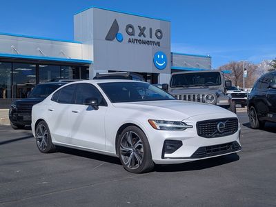 2024 Volvo S60 B5 Ultimate Dark Theme