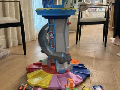 PAW Patrol My Size Lookout Tower with Vehicles and Figures