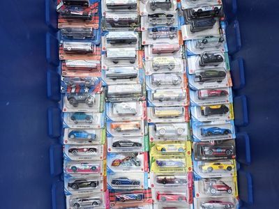All kinds of Hotwheels