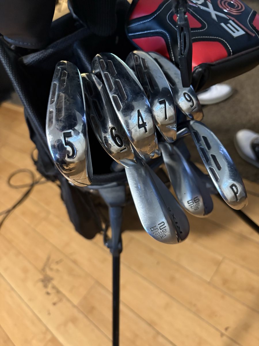 D7 forged w/graphite shafts, callaway putter + 3w