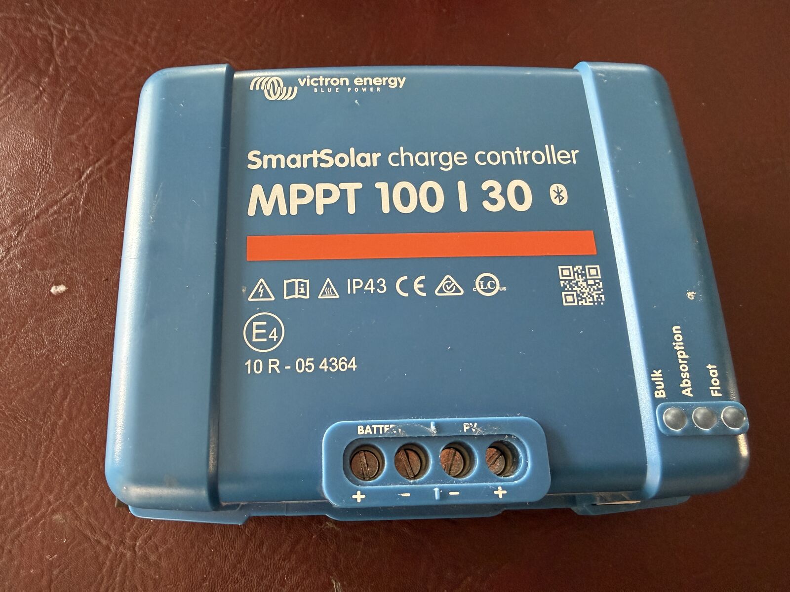 Victron MPPT Charger 100/30