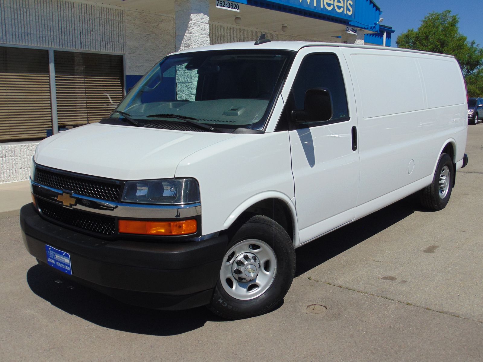 2020 Chevrolet Express 3500 