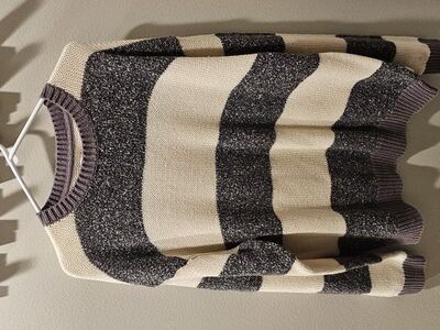 Urban Outfitters oversized sweater - size Large