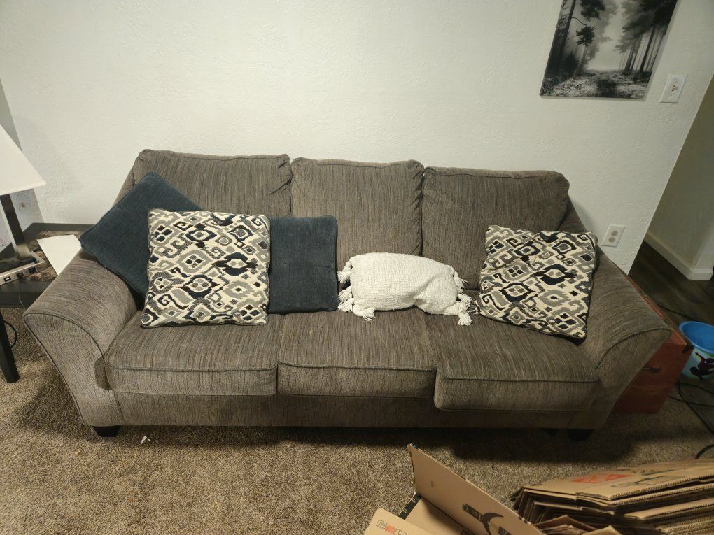 Main image 3