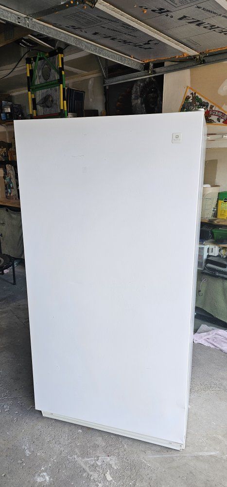 Maytag MUQ2056ARW L1 Upright Freezer - White, Free Standing