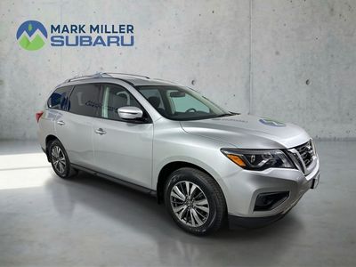 2017 NISSAN PATHFINDER SV