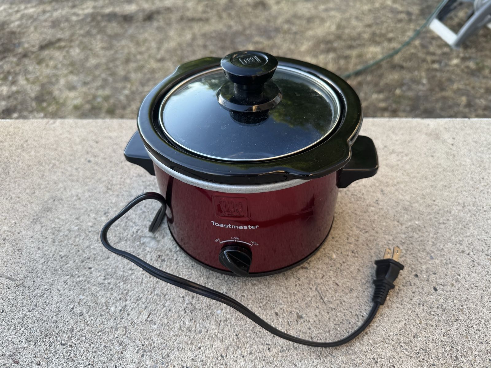 Toastmaster TM-151SCRD 2  QT Slow Cooker - Red Preowned