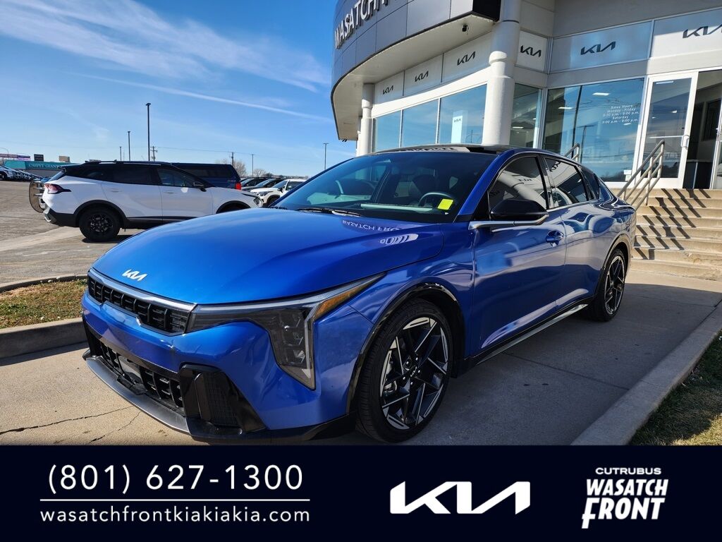 2025 Kia K4 GT-Line