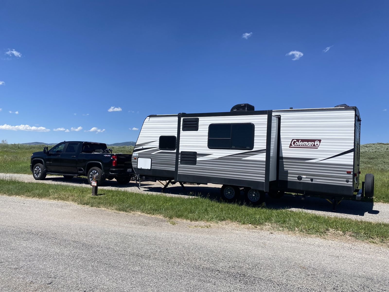 2021 Coleman 242bh
