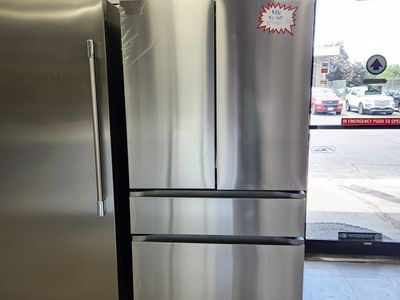 LG Stainless Steel French Door Refrigerator with Multiple Drawers - W-Warranty
