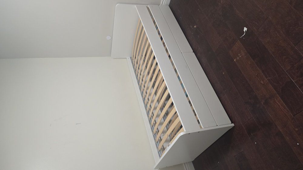 Main image 3