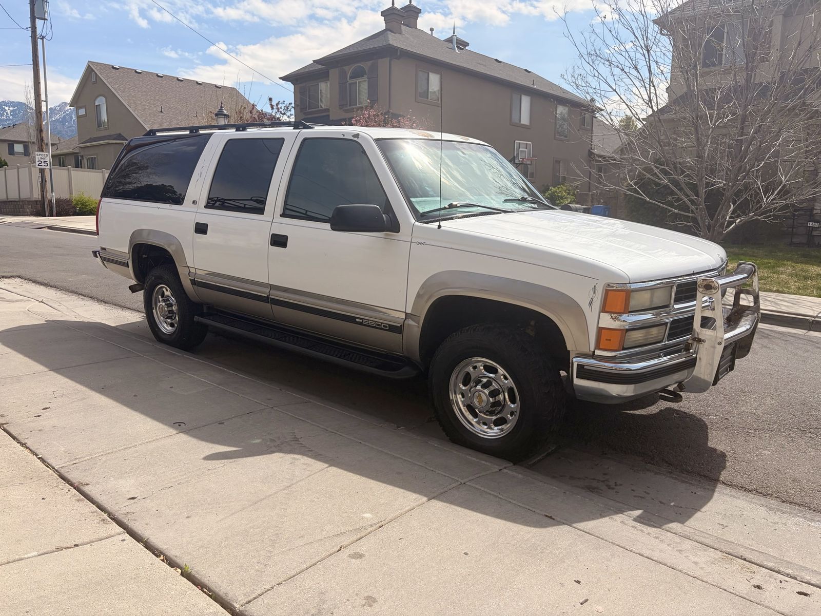 1999 GMC Suburban 