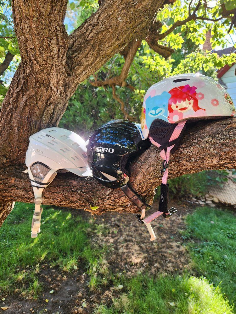 snowboard/ski helmet, giro smith, giro, excel con