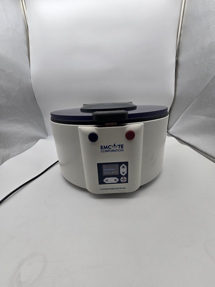 EmCyte CM-8 Centrifuge (PurePRP SP) - ONLY 35 LIFETIME HOURS