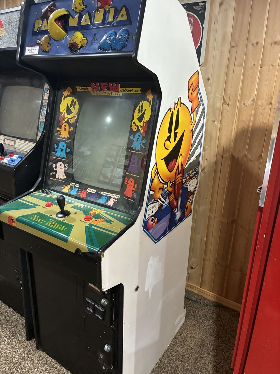 1987 Pac-Mania – Original Arcade Machine (Fully Working)