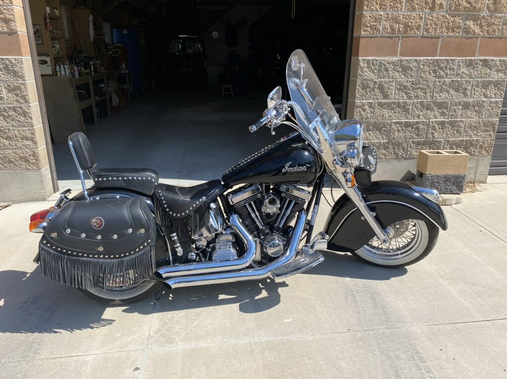 1999 Indian Chief Classic