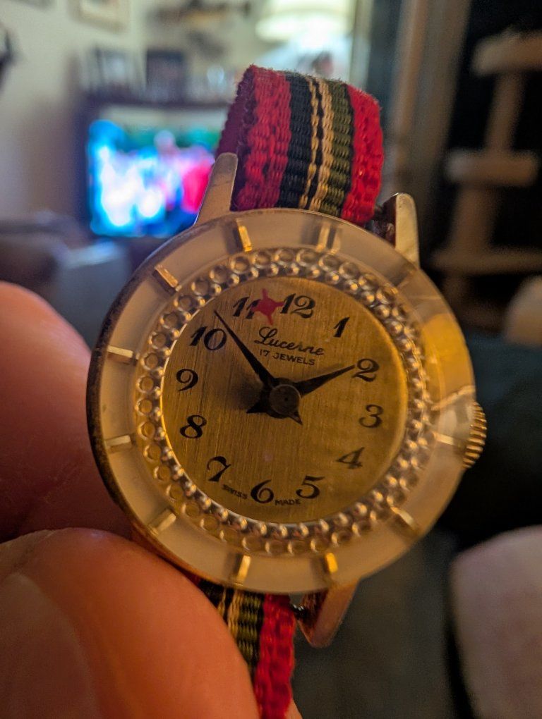 Vintage Lucerne 17 Jewels Mechanical Wind Watch with Red Striped Fabric Strap the stars and crystal face move as a second hand