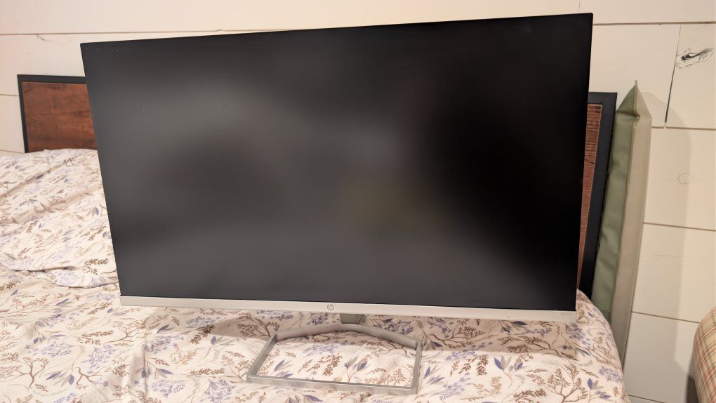 Monitor - HP 24 inch