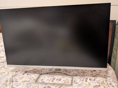 Monitor - HP 24 inch