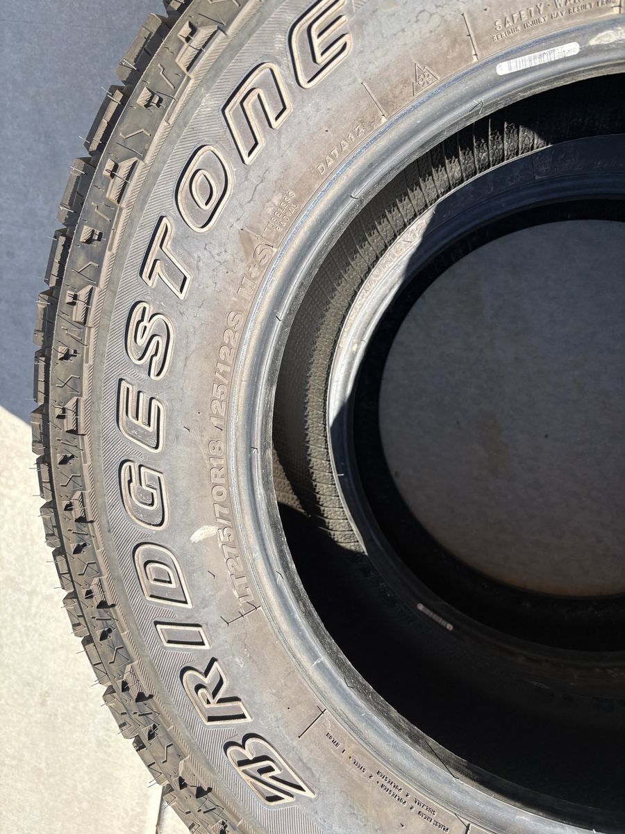 Bridgestone Dueler A/T LT275/70R18 Tire