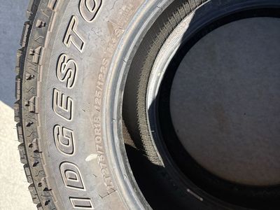 Bridgestone Dueler A/T LT275/70R18 Tire