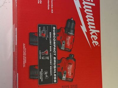 Milwaukee M12 Subcompact Brushless 2-Tool kit