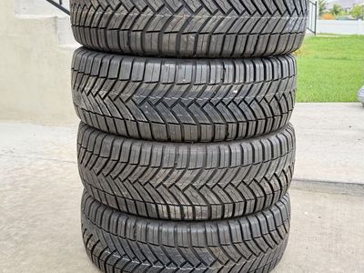 235/65R16 C Michelin Agilis Cross Climate Load E 10ply