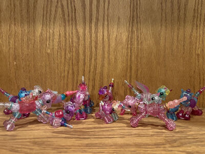 Sixteen Unicorn Twisty Petz Bracelets