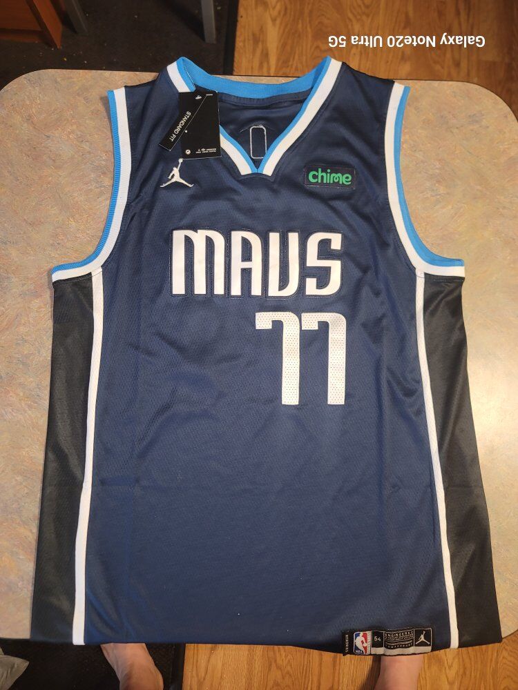 Luka Dončić #77 Mavericks Jersey