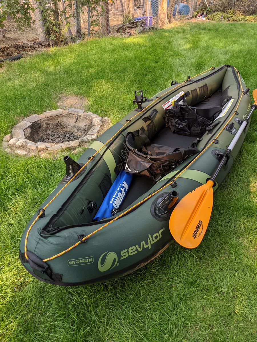Sevylor Colorado 2-Person Inflatable Fishing Kayak w/ Paddle & Pump - Green/Black