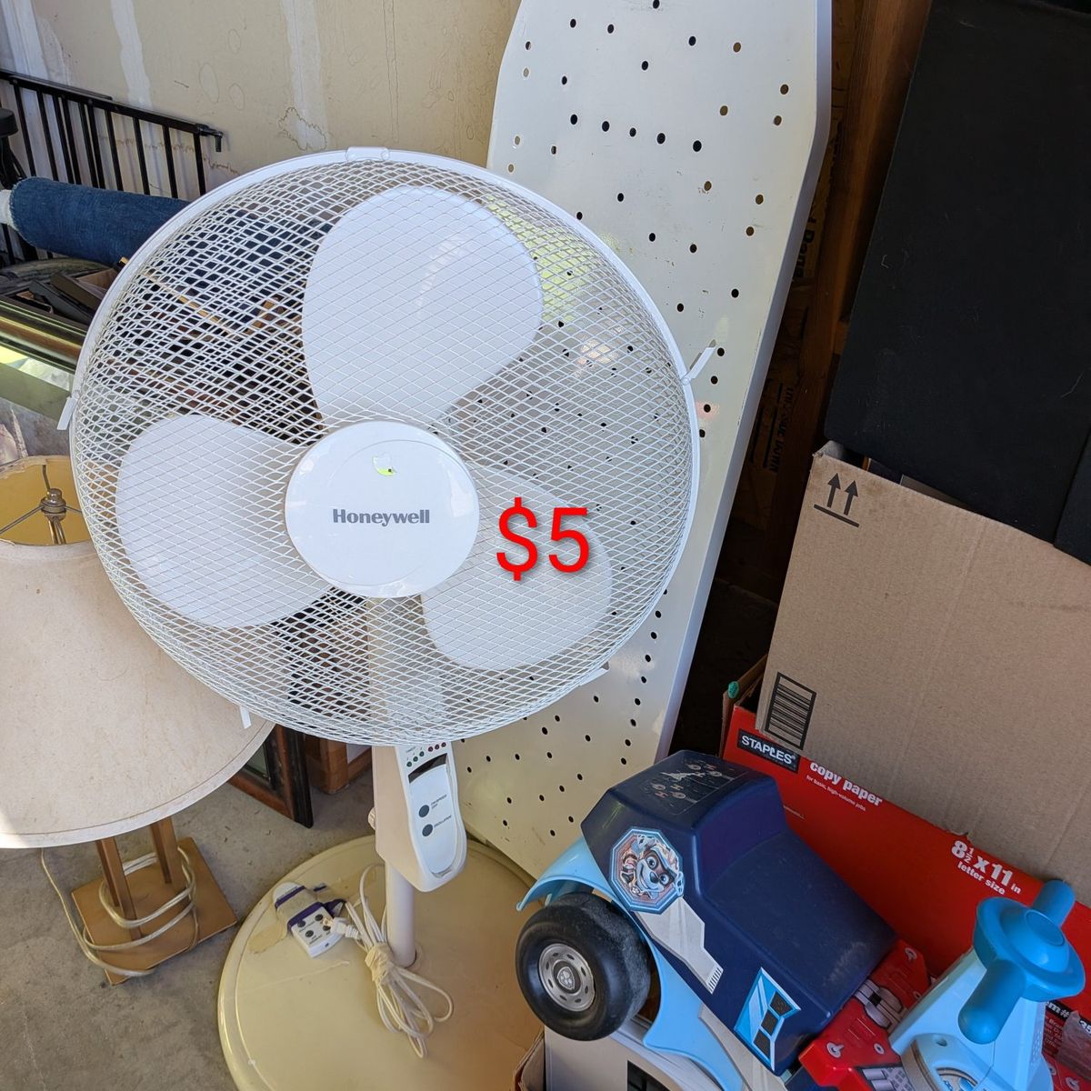 oscillating stand up fan