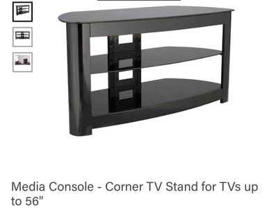 Córner TV STAND 56”