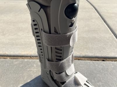 Medi CAT Walker Boot Size Medium Air Orthopedic Walking Boot Gray G950013