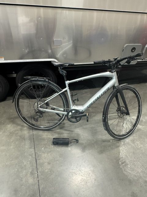 Specialized Vado SL e-bike with extra battery