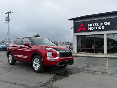 2026 Mitsubishi Outlander ES