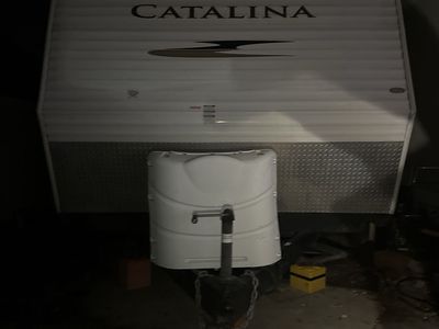 Coachmen Catalina Travel Trailer - 34 ft, 6512 lbs GVW, Sleeps 9 with AC & Awnings, 2 slide outs
