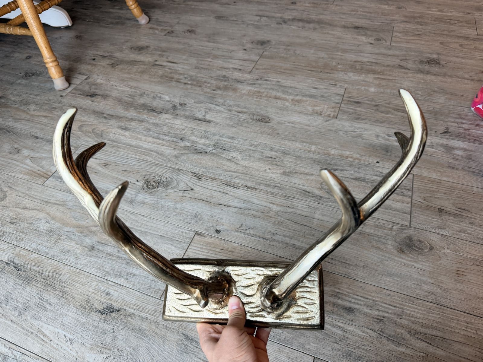 Rustic Deer Antler Metal Wall Hook Rack Cabin