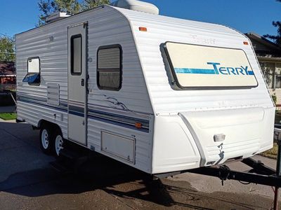 1998 Terry travel trailer 19 ft rear corner bed