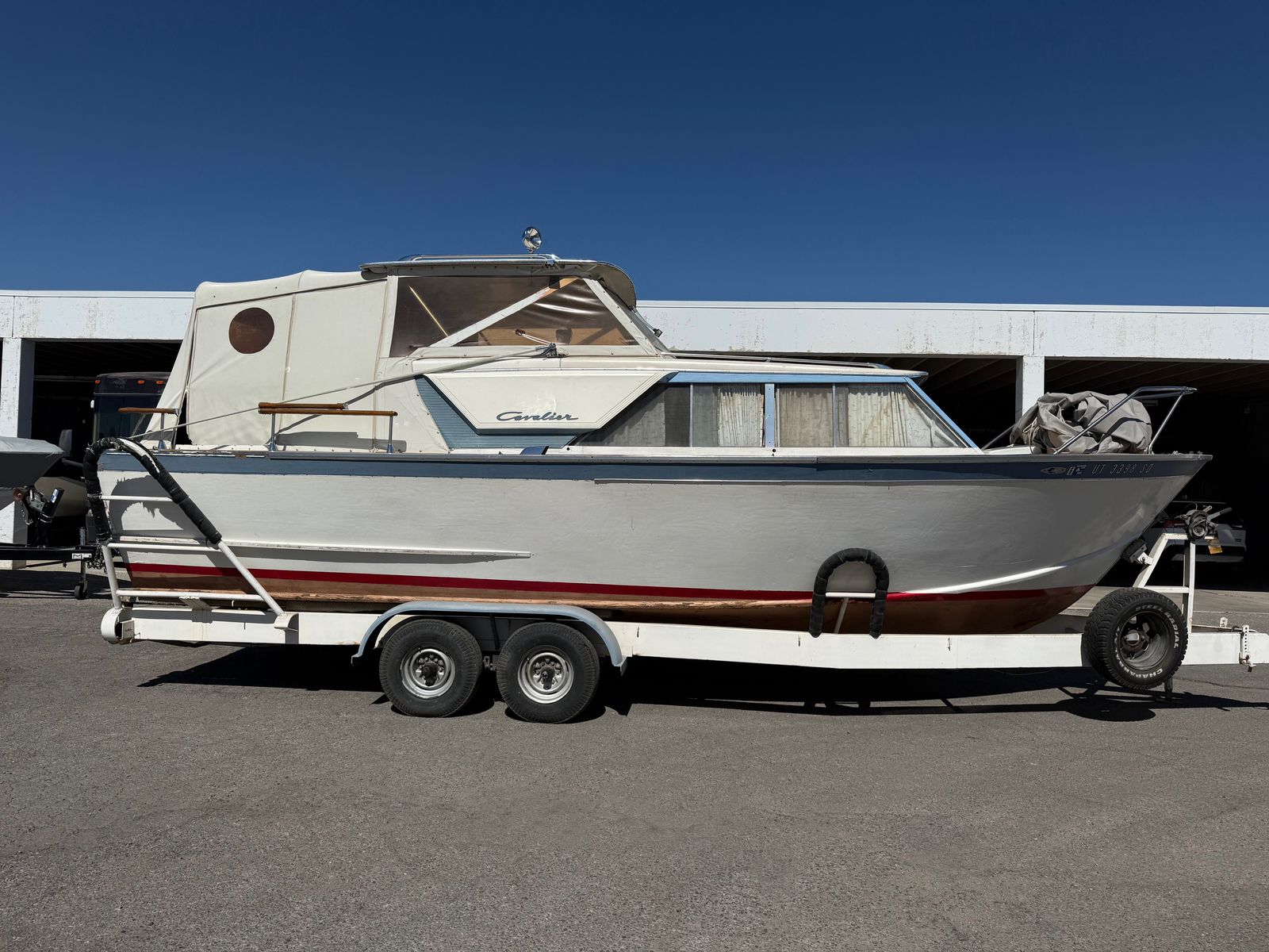 1965 27' Chris-Craft Cavalier