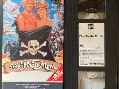 The Pirate Movie 1982 VHS, Good Condition