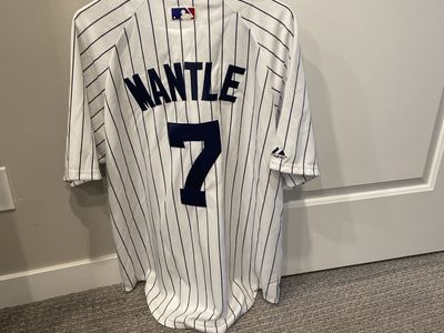 Majestic NY Yankees #7 Mickey Mantle Jersey XL NEW