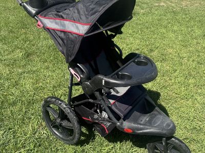Baby Trend Jogging Running Stroller - Black/Red 3-Wheel Stroller with Canopy collapsible works great